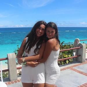 Meet your Posher, Abby